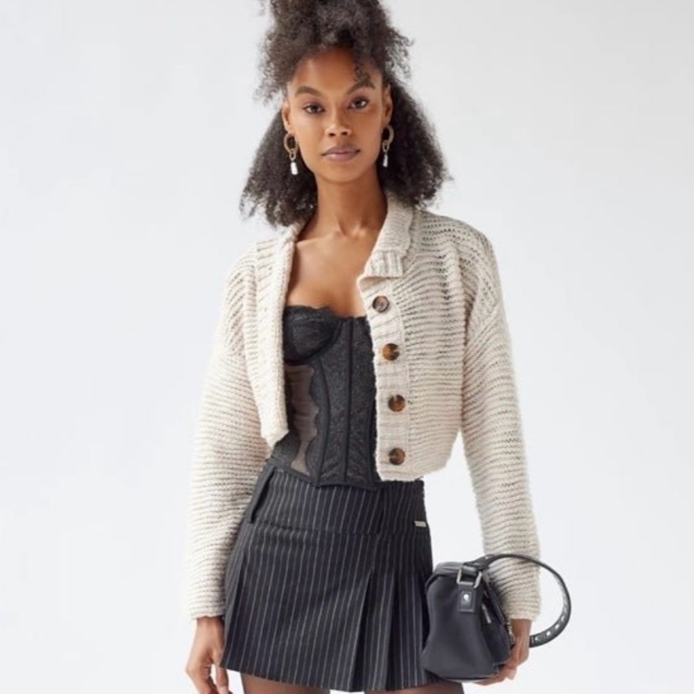 NWOT Urban Outfitters BDG cropped sweater XS